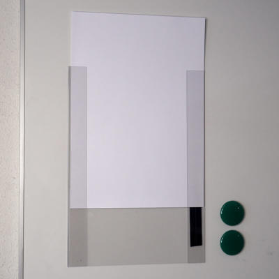 Lomme A4 hård plast m/magnet & ombuk