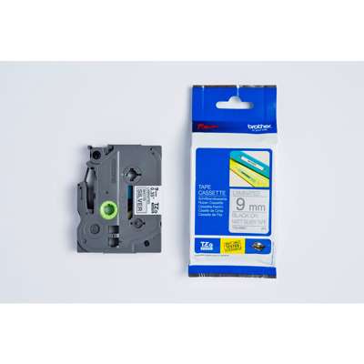 Labeltape Brother 9mm sort/mat sølv TZeM921