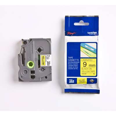 Labeltape Brother TZe621 9mm sort på gul lamineret