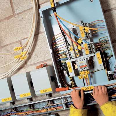 Labeltape Brother TZeFX661 36mm sort på gul fleksibel