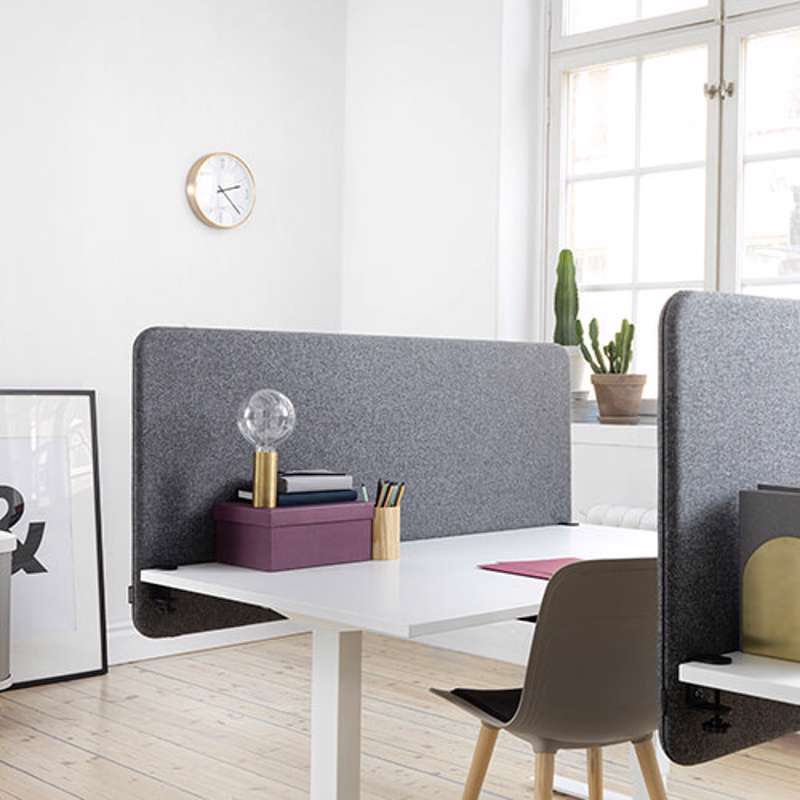 Bordskærm Softline 1400x650 lysgrå incl. beslag