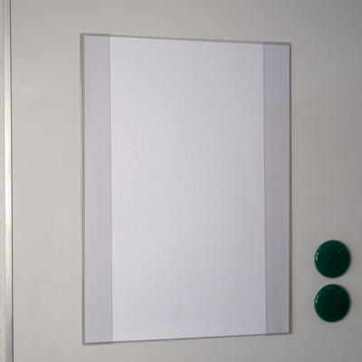 Lomme A4 hård plast m/magnet & ombuk