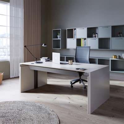 Hæve/sænkebord Dencon Gavlbord 180x90 m/luge sort lin. m